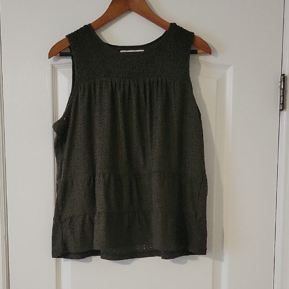Michael Kors Forest Green Eyelet Sleeveless Top Women’s Large